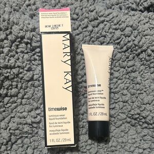 Mary Kay Timewise Luminous-Wear Foundation - Beige 2